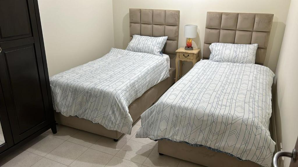 هتل مایند بلویینگ مارینا ویو 3 بی دی آپت - Mind Blowing Marina View 3BD Apt