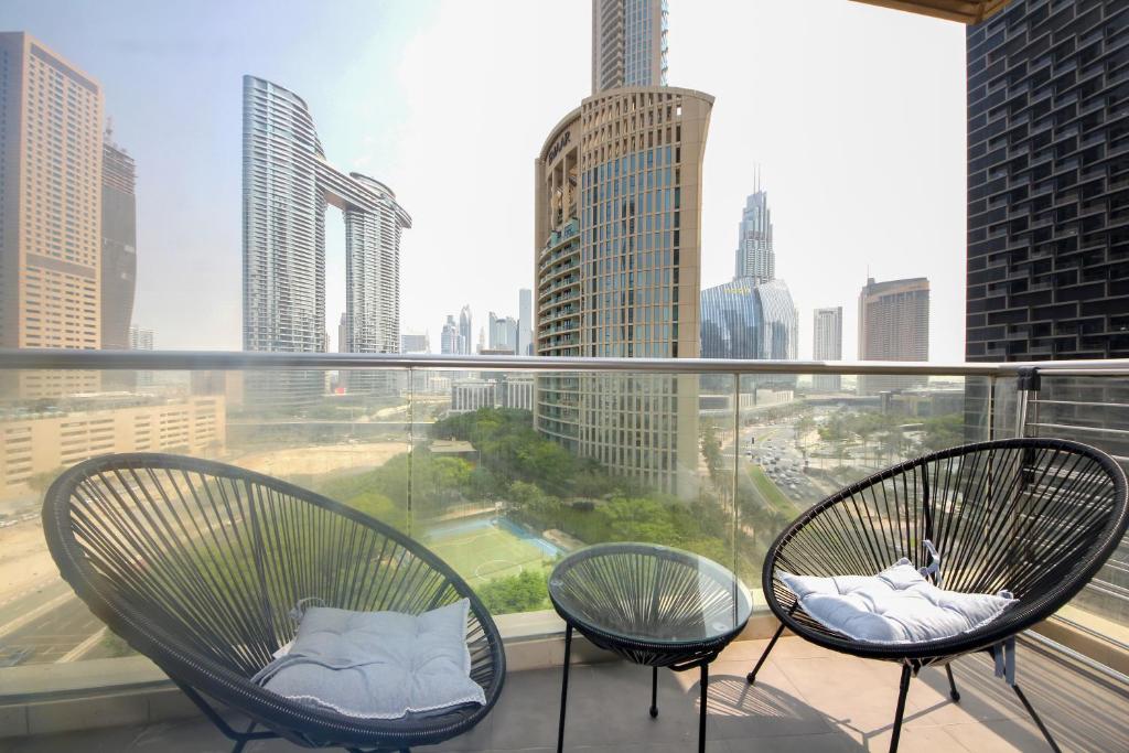 هتل اسپکتکولار 1BHK نیر دبی مال این ذا لوفتس ایست - تروبلو هومز - Spectacular 1BHK near Dubai Mall in The Lofts East - TrueBleu Homes