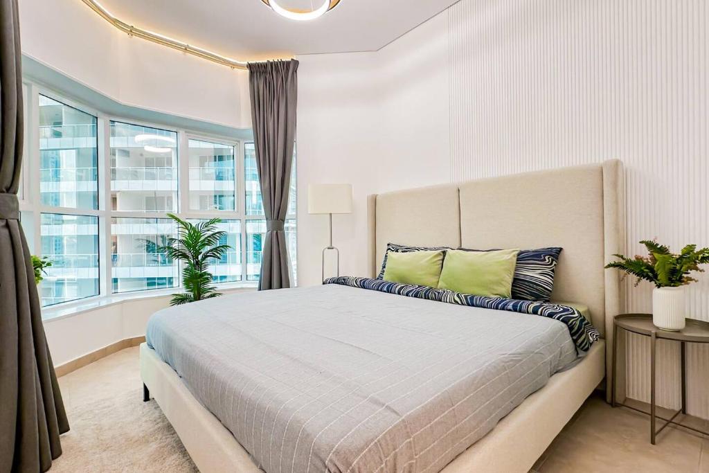 هتل مدرن استودیو این جی ال تی آی ۵ مینس تو مترو اکسس - Modern Studio In Jlt I 5 Mins To Metro Access