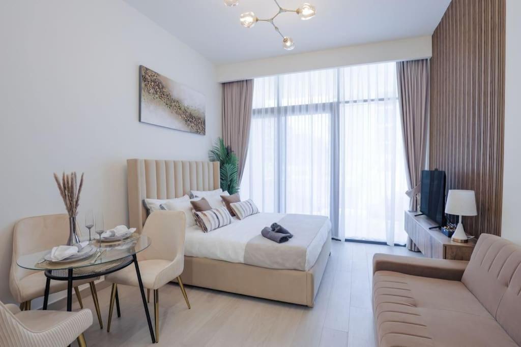 هتل مدرن استودیو این آذیزی ریویرا - Modern Studio in Azizi Riviera