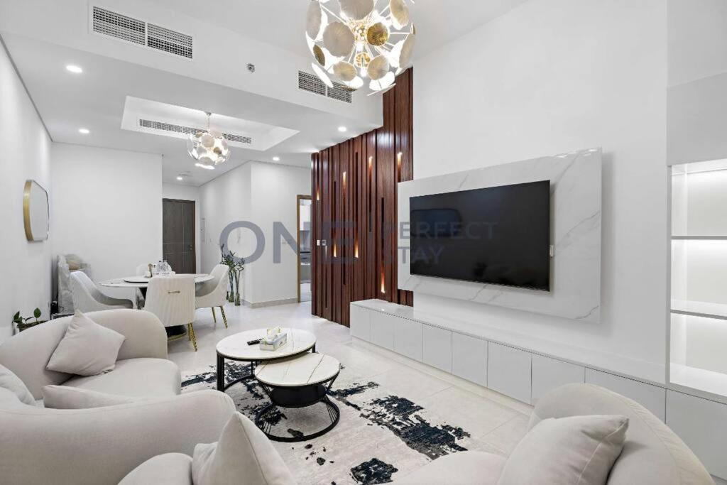 هتل لاکچری 1BR وید فول کانال ویوز ات دِ بی - Luxury 1BR with Full Canal Views at The Bay