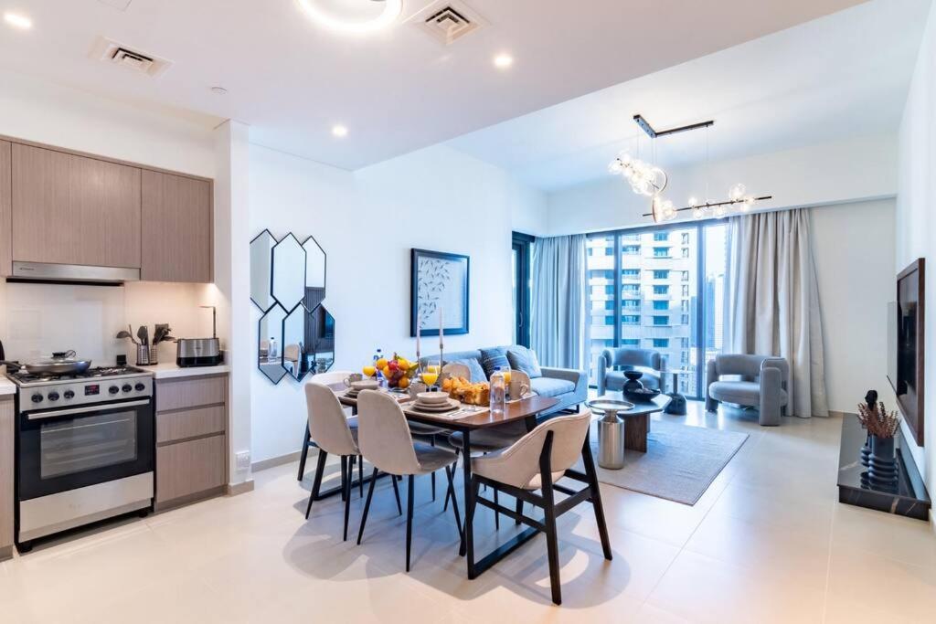 هتل فارست کلاس ۲بی آر این د هارت آف داون تاون دبی - FIRST CLASS 2BR In the HEART of Downtown Dubai