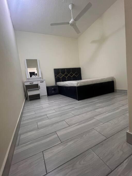 هتل دیرا فامیلی رومز - Deira Family Rooms