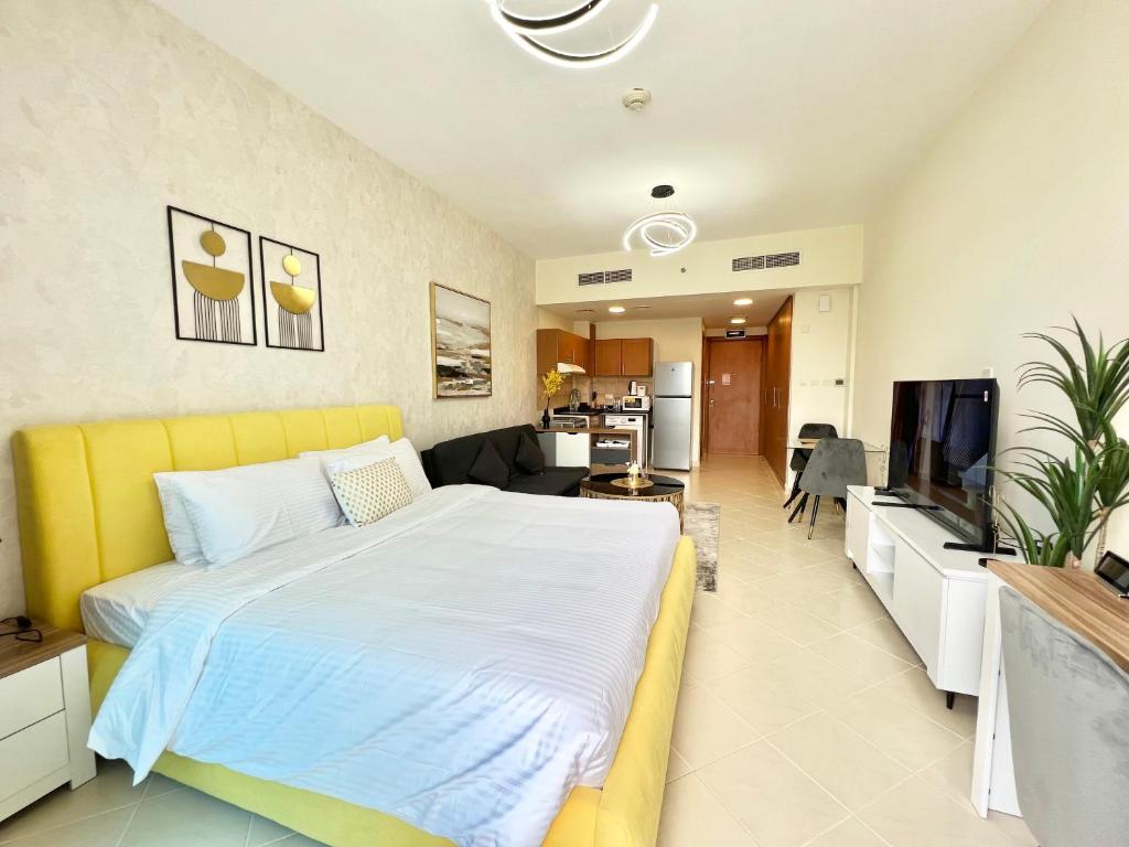 هتل کازموس لیوینگ ساتنینگ اپت این لاگو ویستا آی ام پی زد - Cosmos Living Stunning Apt in Lago Vista IMPZ