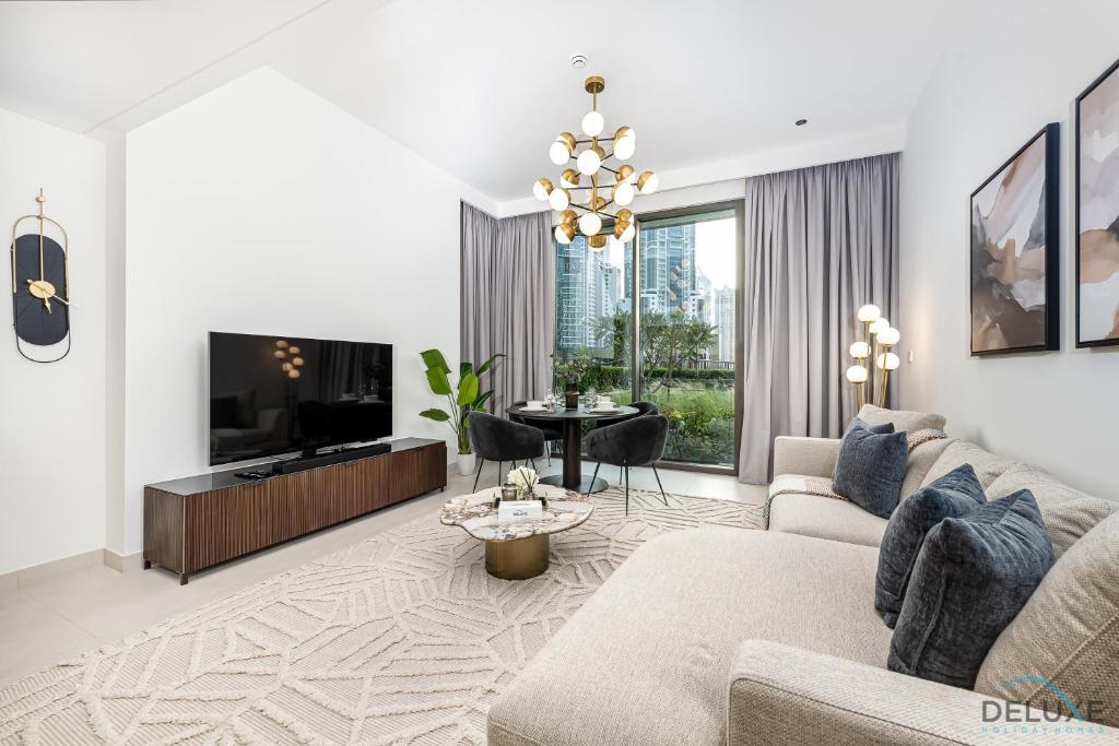 هتل گورجس 2B آر آپارتمان ات برز کراون، داونتاون دبی بای دلوکس هالیدِی هومز - Gorgeous 2BR Apartment at Burj Crown, Downtown Dubai by Deluxe Holiday Homes