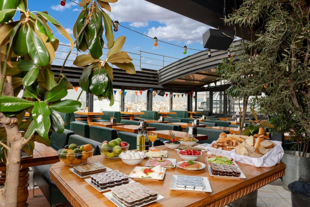هتل سانات هاستل تکسیم Sanat Hostel Taksim