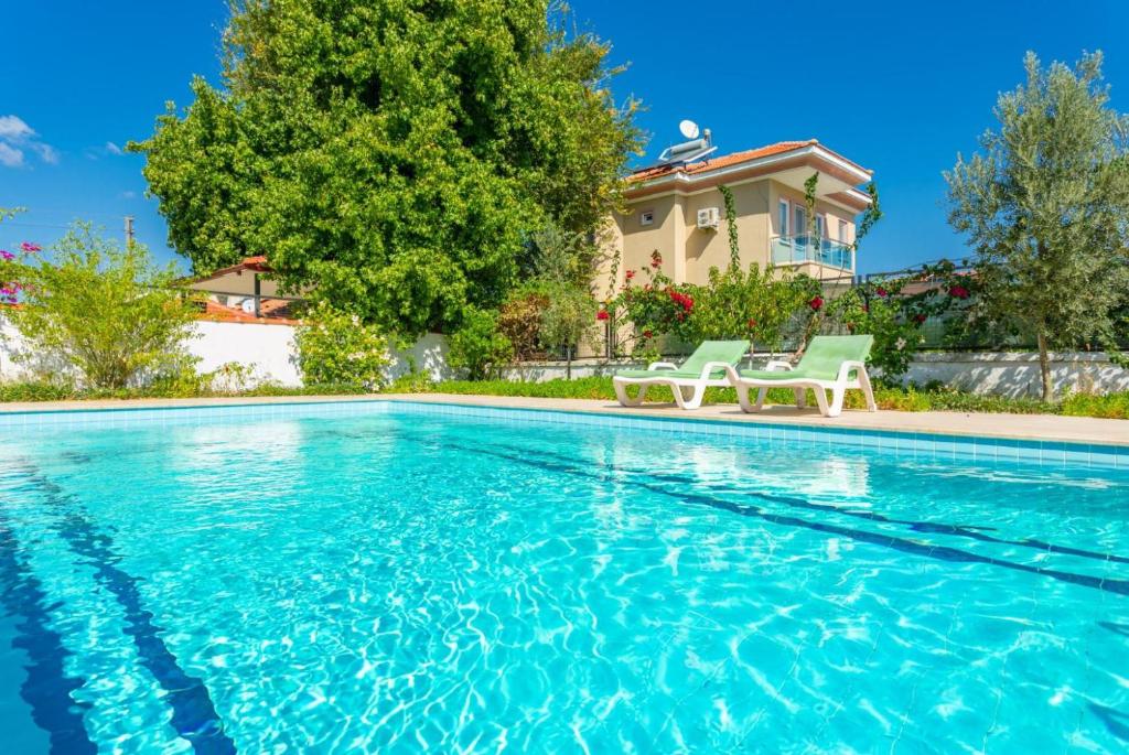 هتل ویلا آتلانتیس - Villa Atlantis