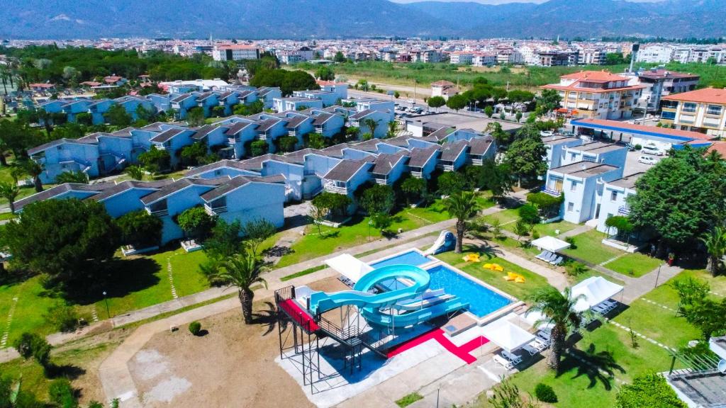 هتل افیتوس آکچای تاتیل کویو Afytos Akcay Tatil Koyu