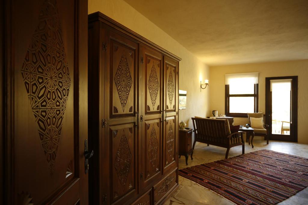 اکسکلوزیو بوتیک هتل - Exclusive Boutique Hotel