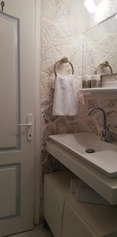 Seaview holiday home