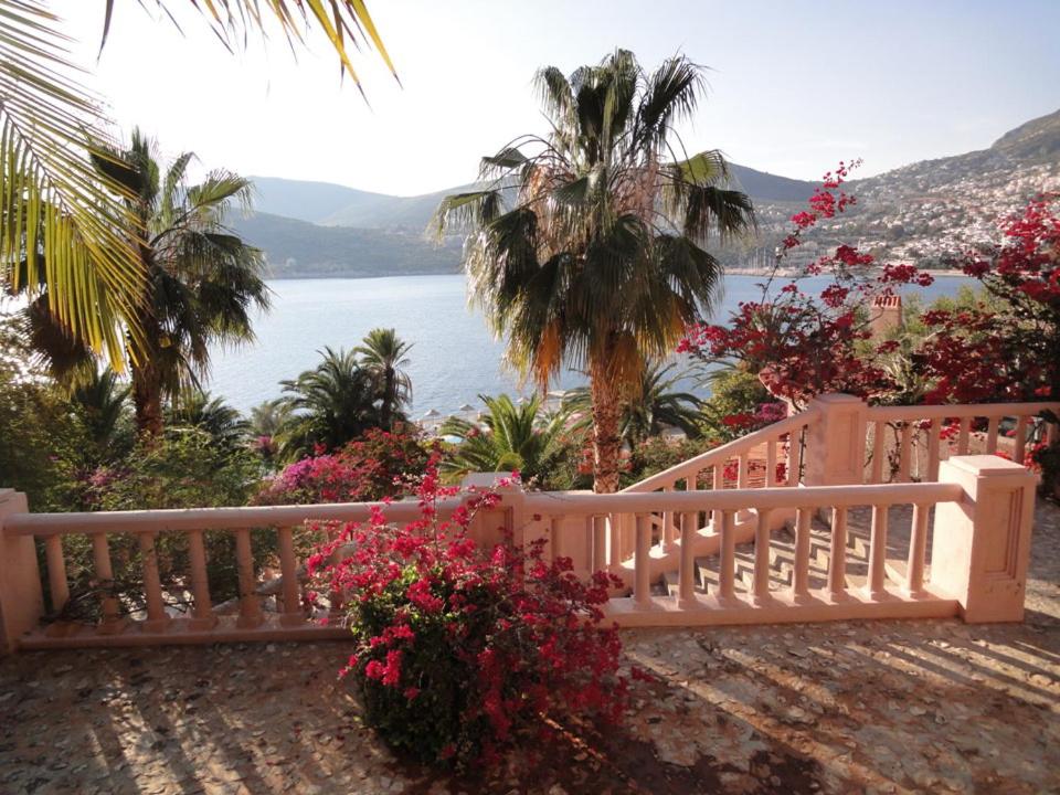 Seaview holiday home