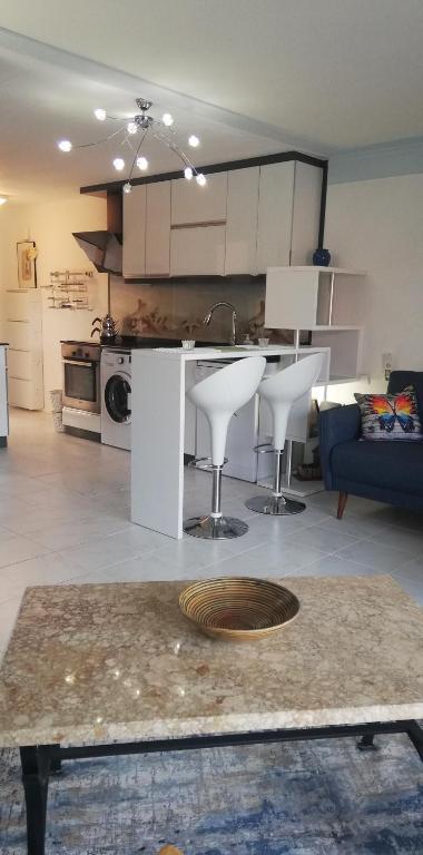 Seaview holiday home