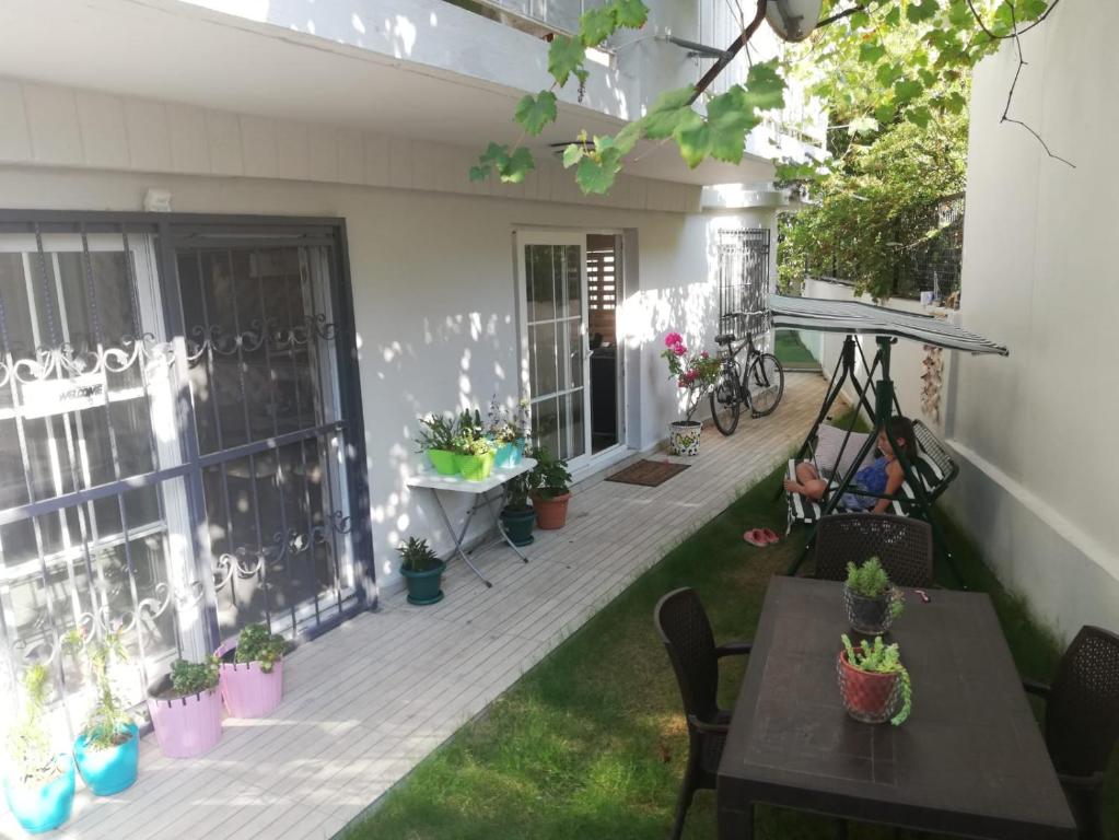 هتل اید بیچ هوم İde Beach Home