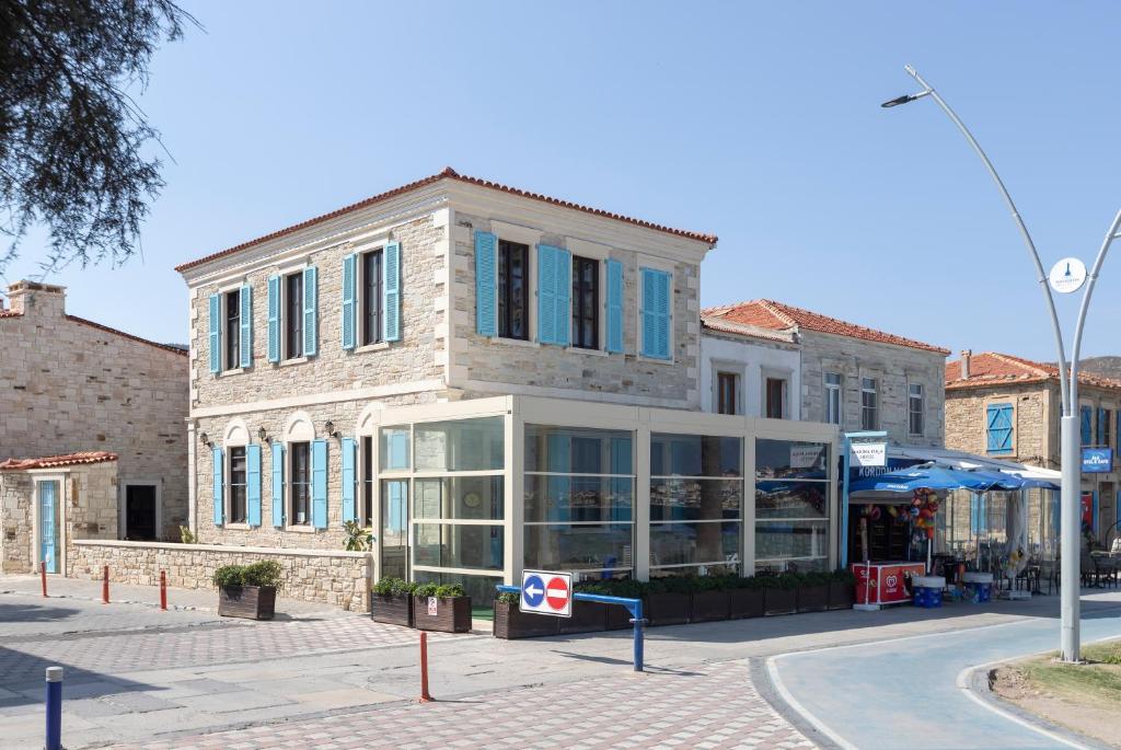 مارینا فوشا هتل - Marina Foça Hotel