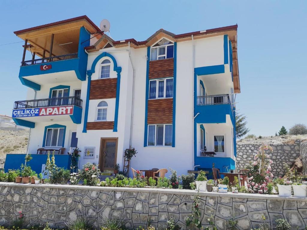 هتل سالدا گولو چلیکوز آپارت Salda Gölü Çeliköz Apart