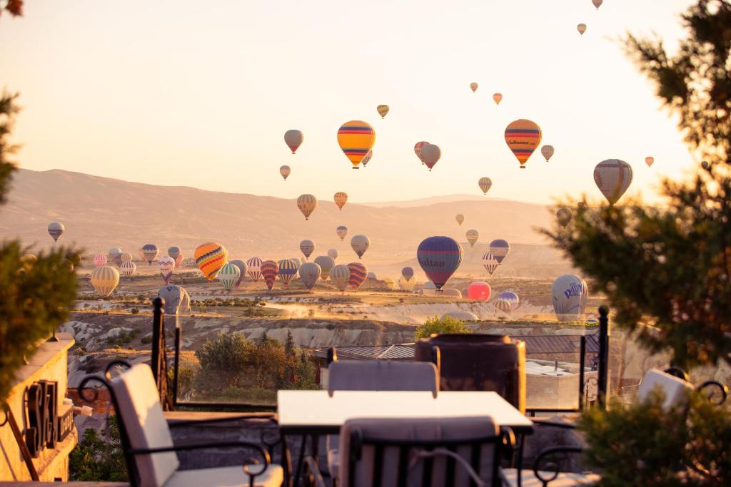 هتل Cappadocia Fairy Chimneys Selfie Cave Hotels - Special Class (Hotel), Uçhisar (Turkey) Deals