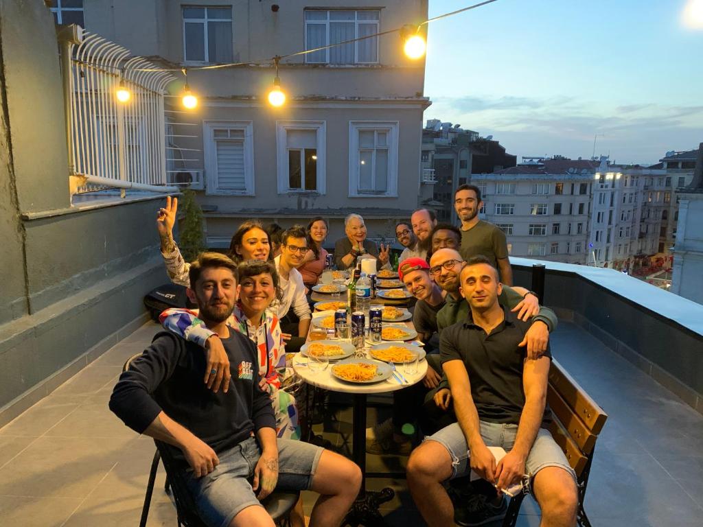 هتل هاستل لو بانک Hostel Le Banc
