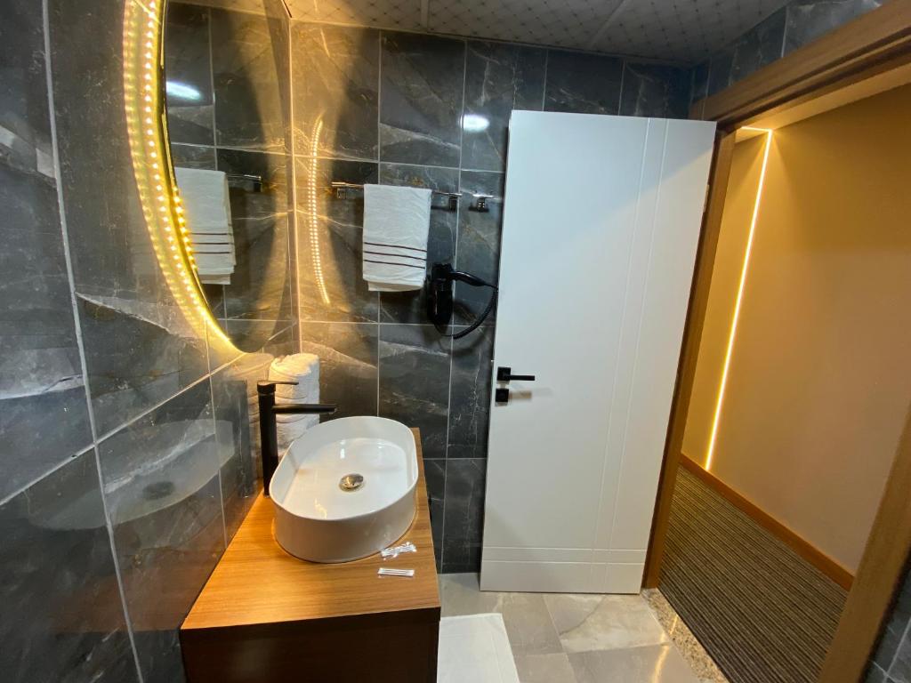 بشیکتاش ویپ این هتل اند سوئیتس Beşiktaş Vip inn Hotel & suites