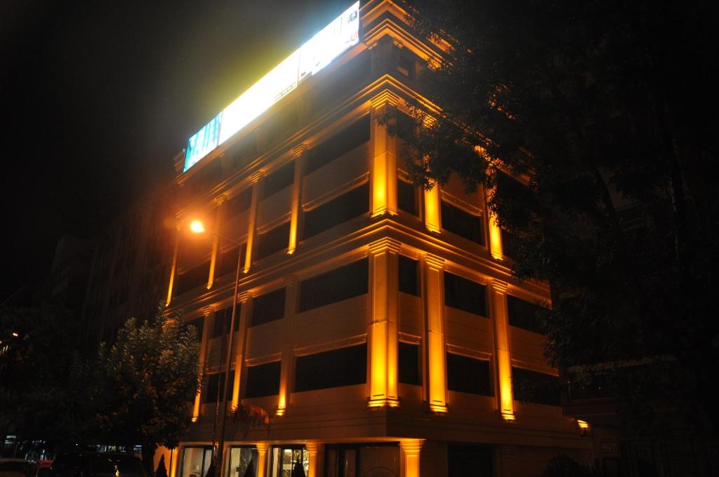 گلاز سوییت هتل GOLAZ SUİT OTEL