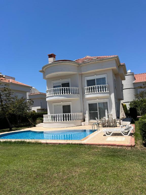 هتل بلهک گلف ویلاج - ویلا ویت پرایوت پول Belek Golf Village - Villa with private pool