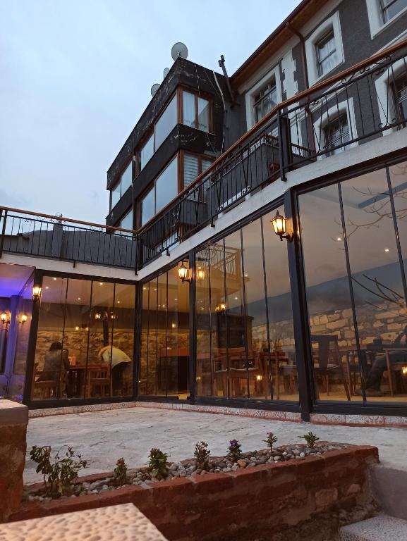 واریانت هتل Variante Hotel