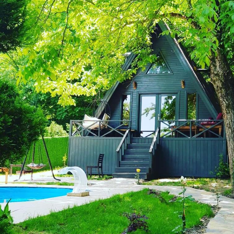 هتل ساپانجا چاغلایان بونگالو - Sapanca Çağlayan Bungalow