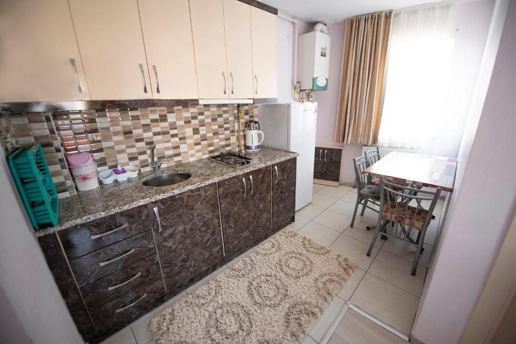 لیمان آپارت هتل Liman Apart Hotel
