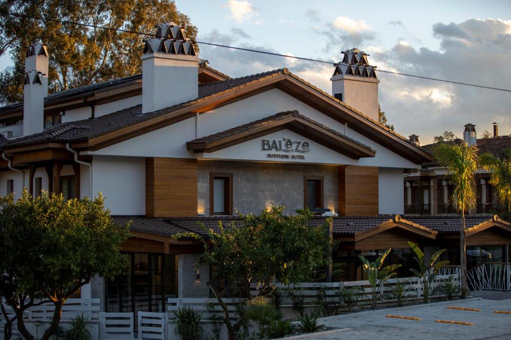 بالز بوتیک هتل - آدالتز اونی - Balèze Boutique Hotel - Adults Only