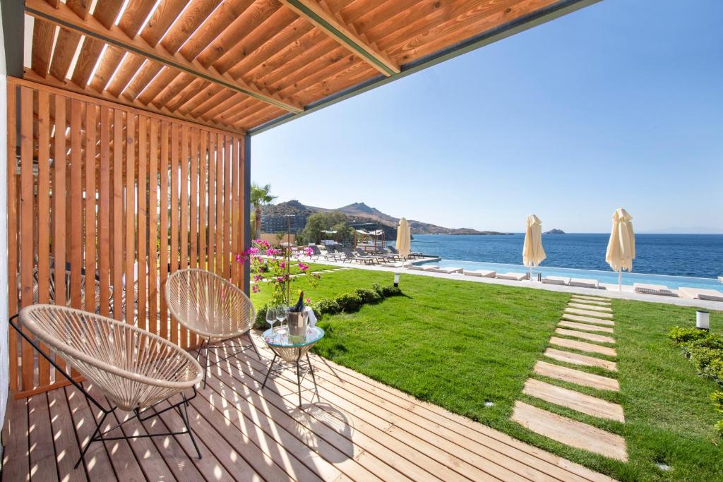 نکسی هتل و بیچ - آدولت آنلی - niXie Hotel & Beach - Adult Only