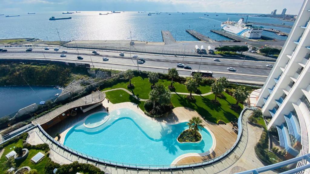 هتل لاکس 2 روم سوییت آپارتمان ویت سی ویو این سنتر - Lux 2 Room Suite Apartment With Seaview In Center