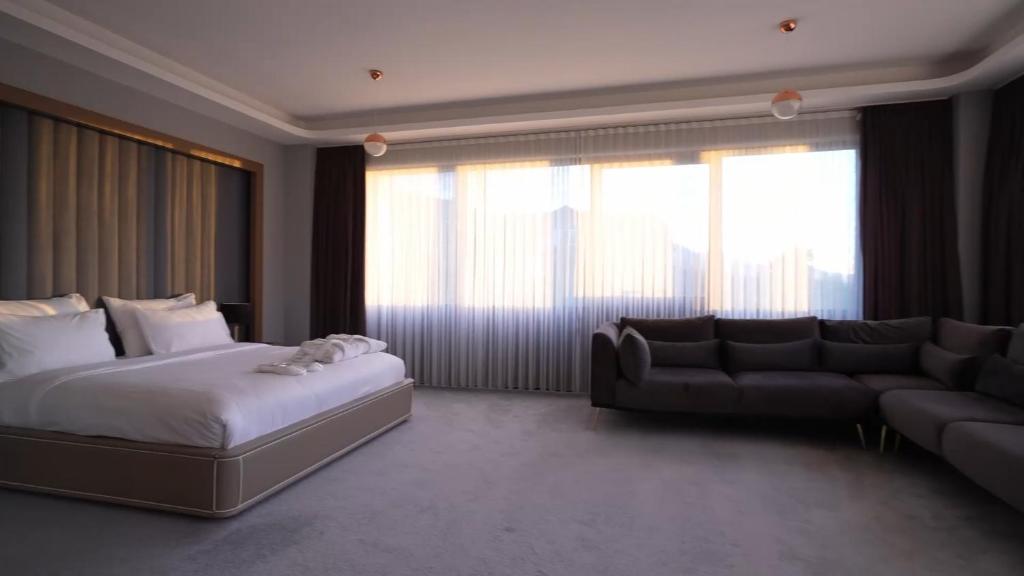 Aileena Hotel & Villas