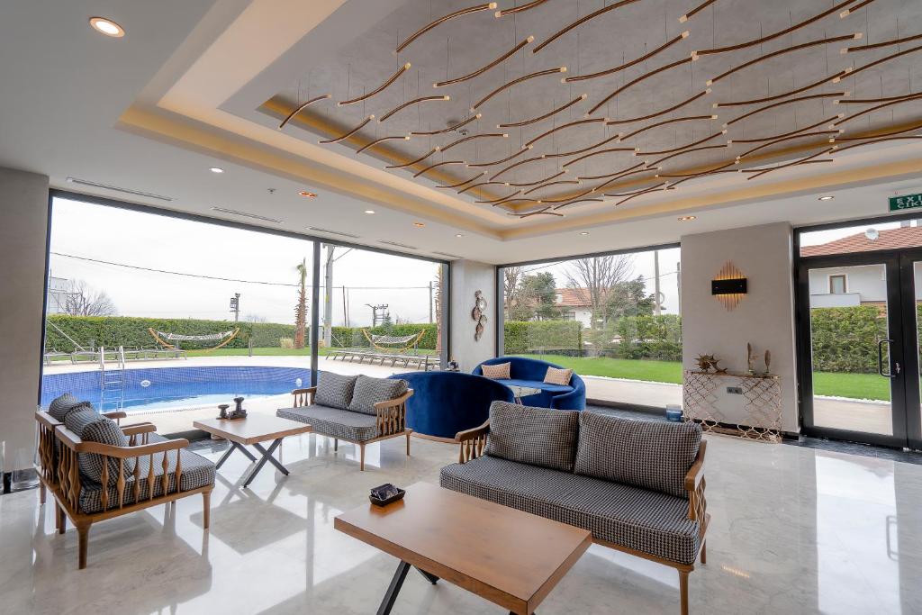 Aileena Hotel & Villas