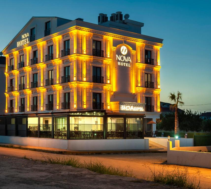 ذ نووا هتل - THE NOVA HOTEL