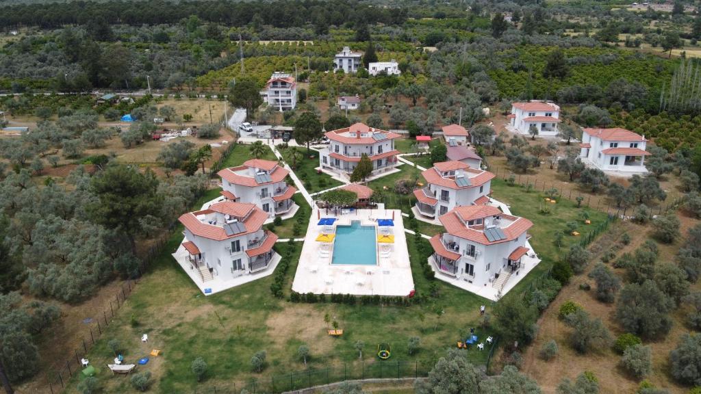 هتل آیاقلی گل اویلیری - Ayaklı Göl Evleri