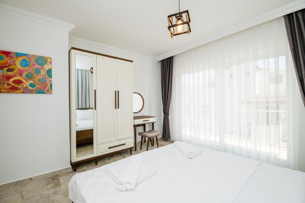 Garden Court Apartments