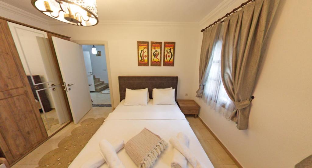 هتل کاستلو مریماریس هالیدی هوم - Castello Marmaris Holiday Home