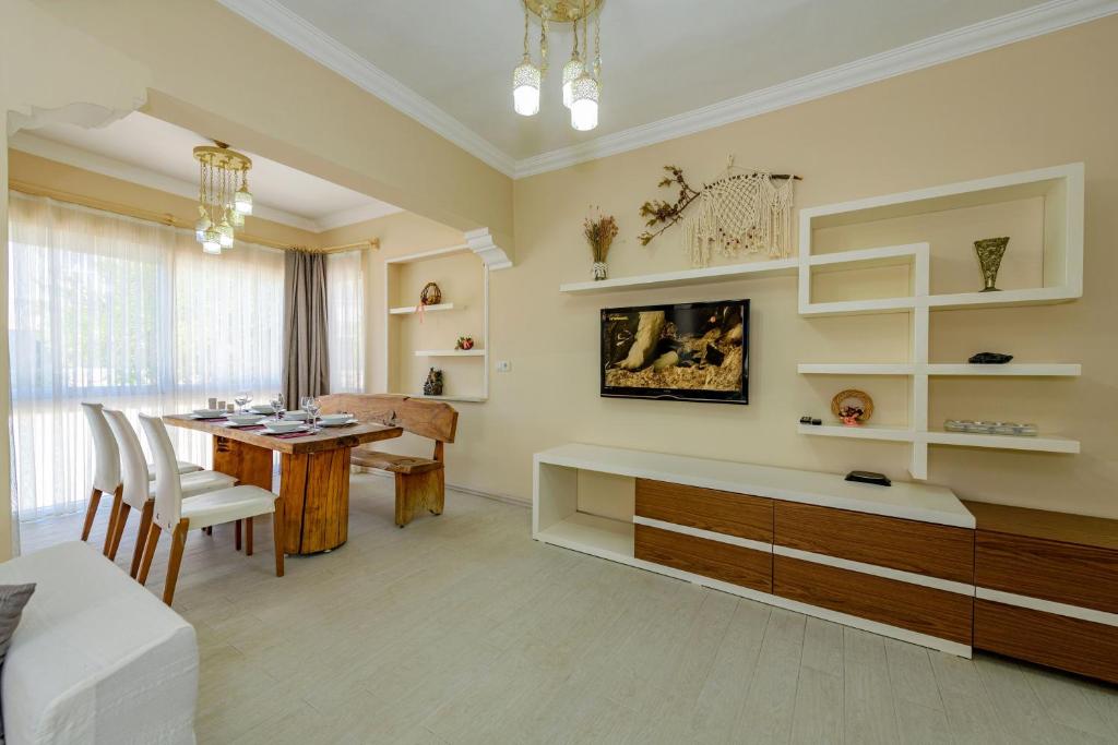هتل نرگس تاتیلم وی - Nergis Tatil Evi