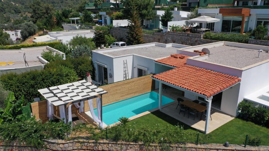 هتل ویلا میرا اوزل هاووزلو 3+1 توریبا/بودرام Villa Mira Özel Havuzlu 3+1 Torba/Bodrum