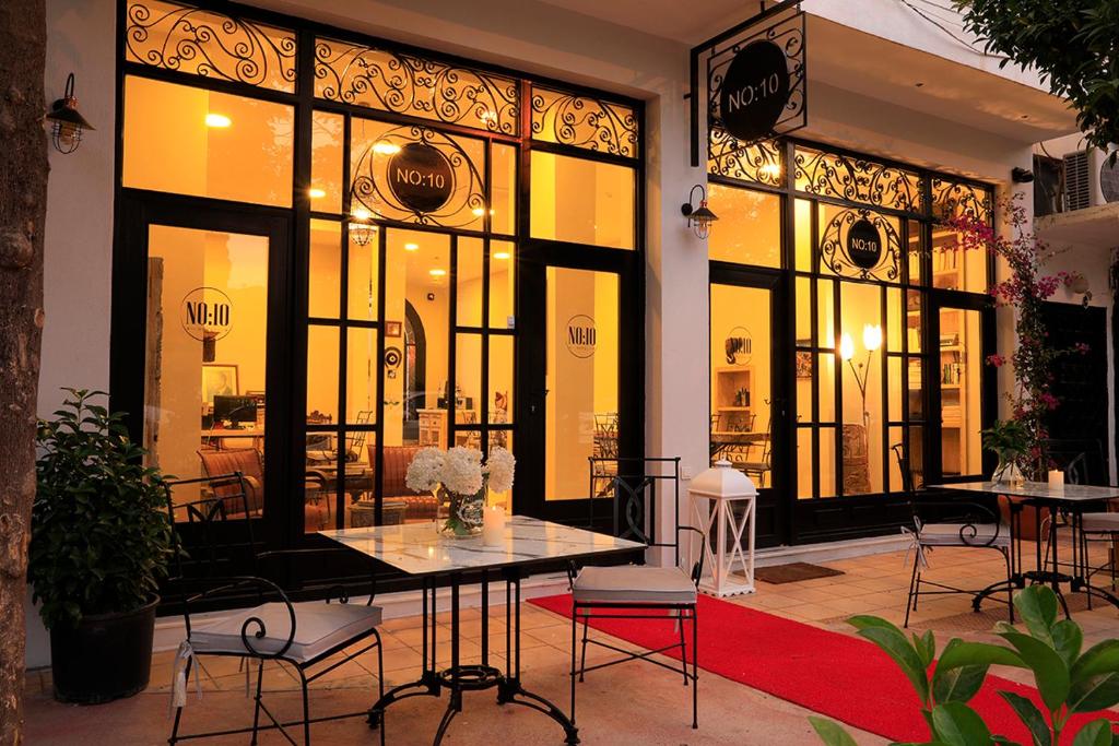 نو تن هتل - No 10 Hotel