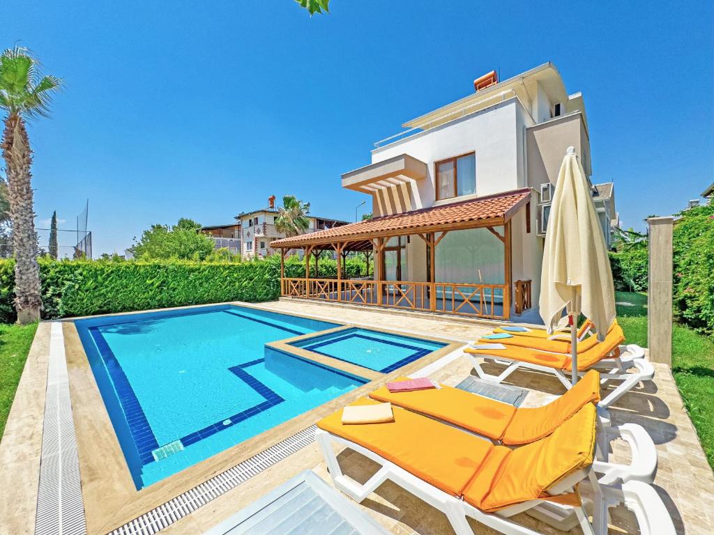 هتل پارا دیس تاون ویلا بلیزا 100 ام بی پی اس فری وای فای Paradise Town Villa Beliza 100 MBPS free wifi