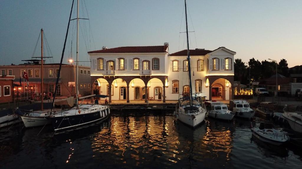 هتل گومروک اورلا Gümrük Urla