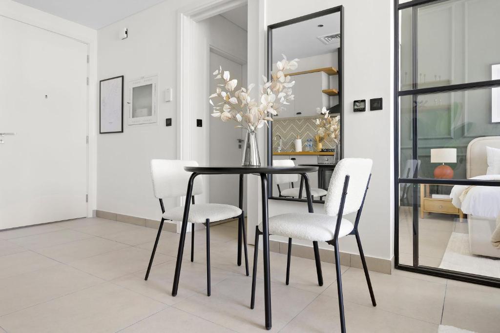 هتل سیلک هاوس شیک 1 بی دی آر در اکسکلوسیو نیبروهاد - Silkhaus Chic 1BDR in Exclusive Neighbourhood