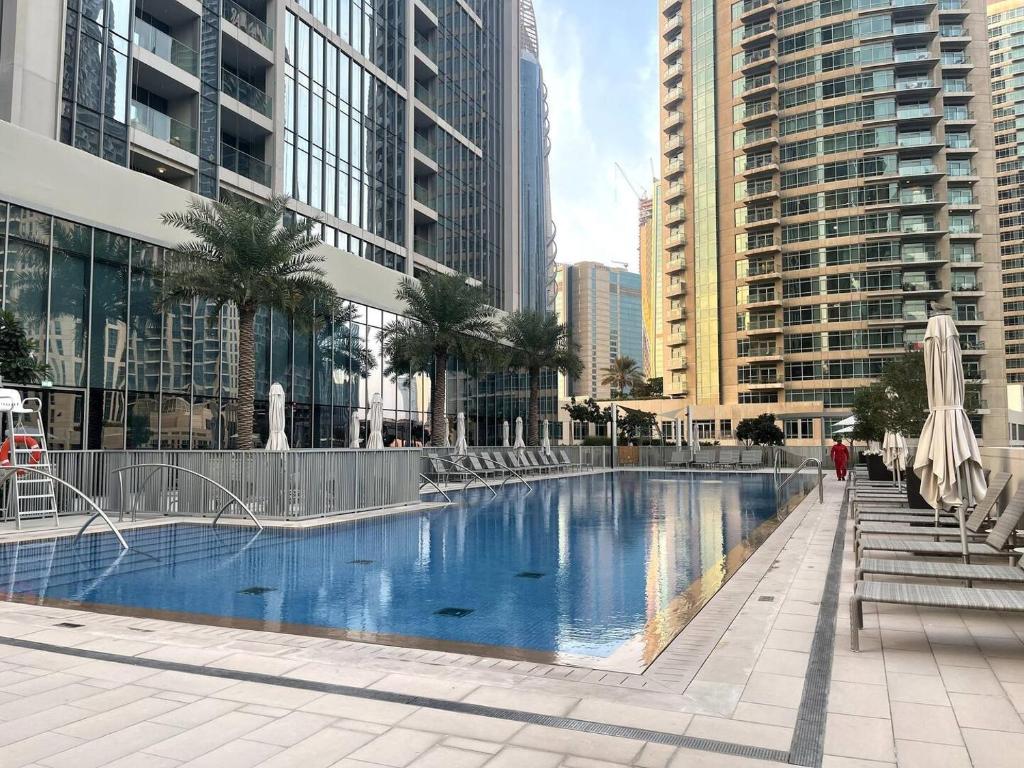 هتل دو بد آپارتمان جم این داون تاون دبی نکس تو دبی مال - 2 Bed Apartment Gem In Downtown Dubai Next To Dubai Mall