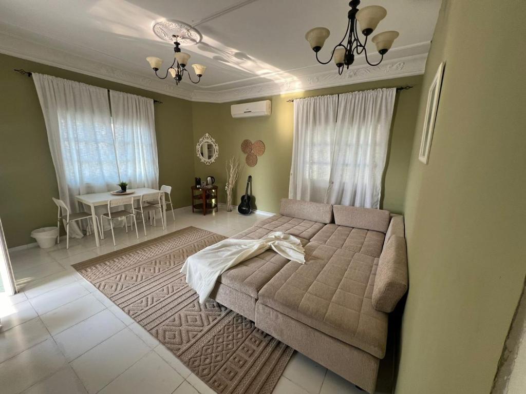 هتل بیوتیفول 1 بی اچ کی نییر جمیراح نییر مترو 3 مینس واک - Beautiful 1BHK Near Jumeirah near Metro 3mins walk