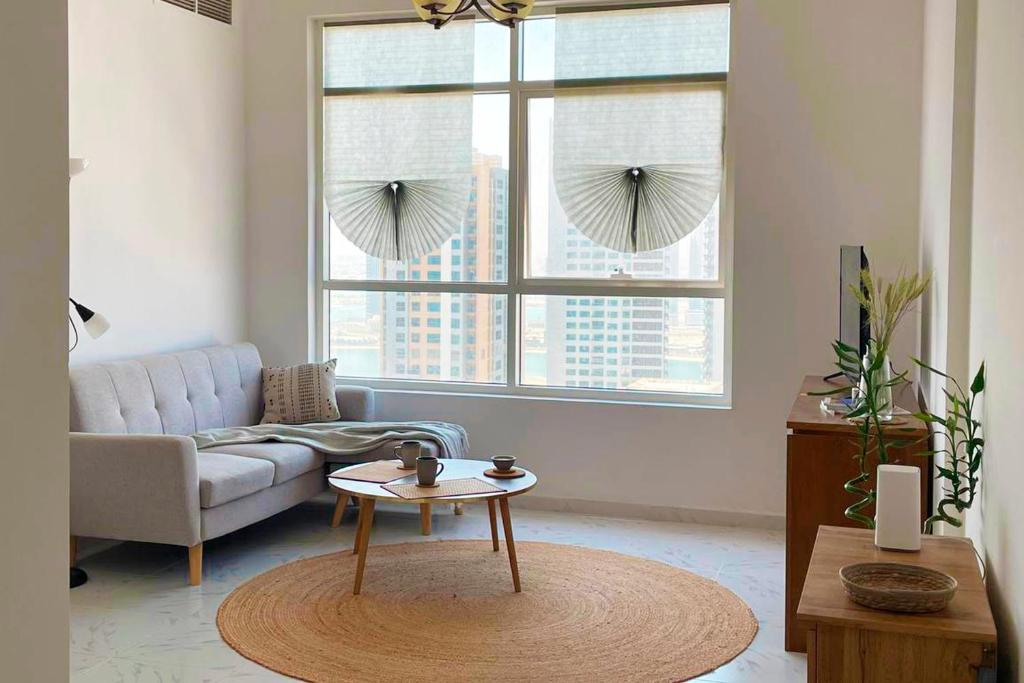 هتل کوزی استایلش بیفرانت آپارتمان Cozy Stylish Bayfront Apartment