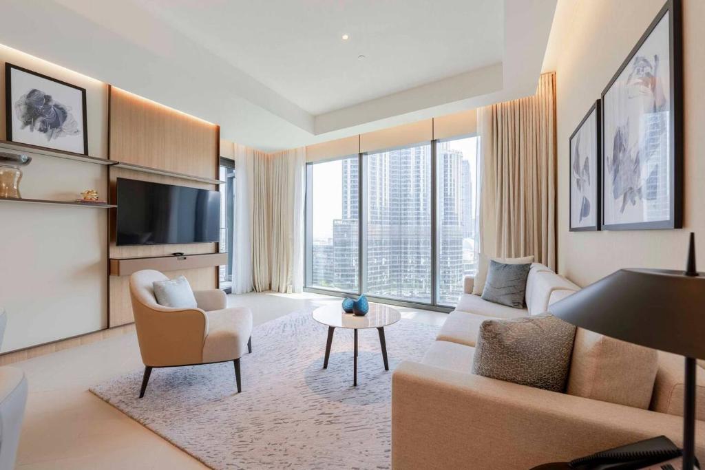 هتل سوپریم الیگنت 3 بری اپت ویت برج خلیفه ویو - Supremely Elegant 3 Br Apt with Burj Khalifa view