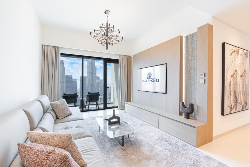 هتل برند نیو هوم آن 50ث فلور ویت فول برج ویو - Brand New Home on 50th Floor with Full Burj View