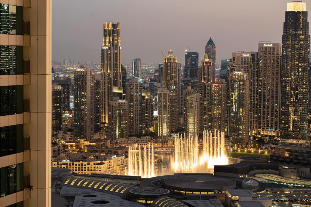 هتل برج ویو 3.5 بی آر واک تو مال - Burj View 3.5BR Walk to Mall