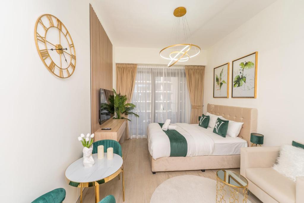 هتل آزیذی رویورا، دبی - Azizi Riviera, Dubai