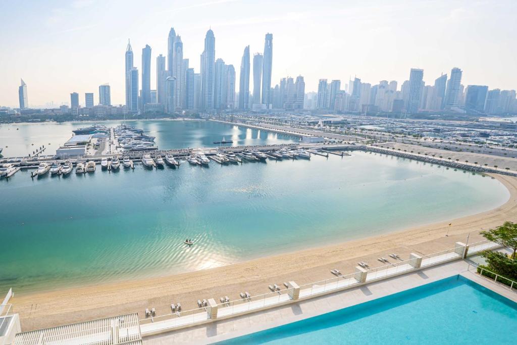 Veluxa - Luxe 2Bed with Private Beach